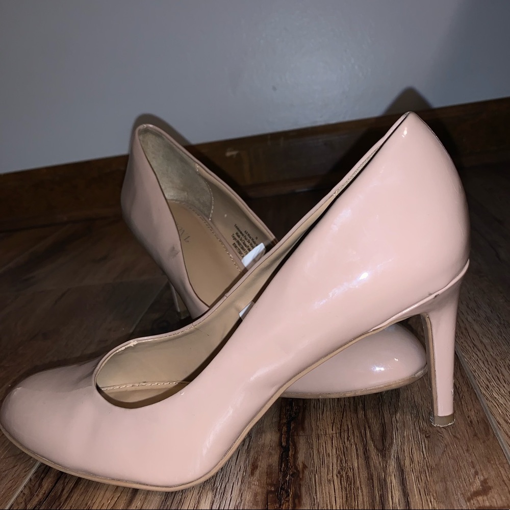 Boutique heels, worn once, size 8, price negotiable